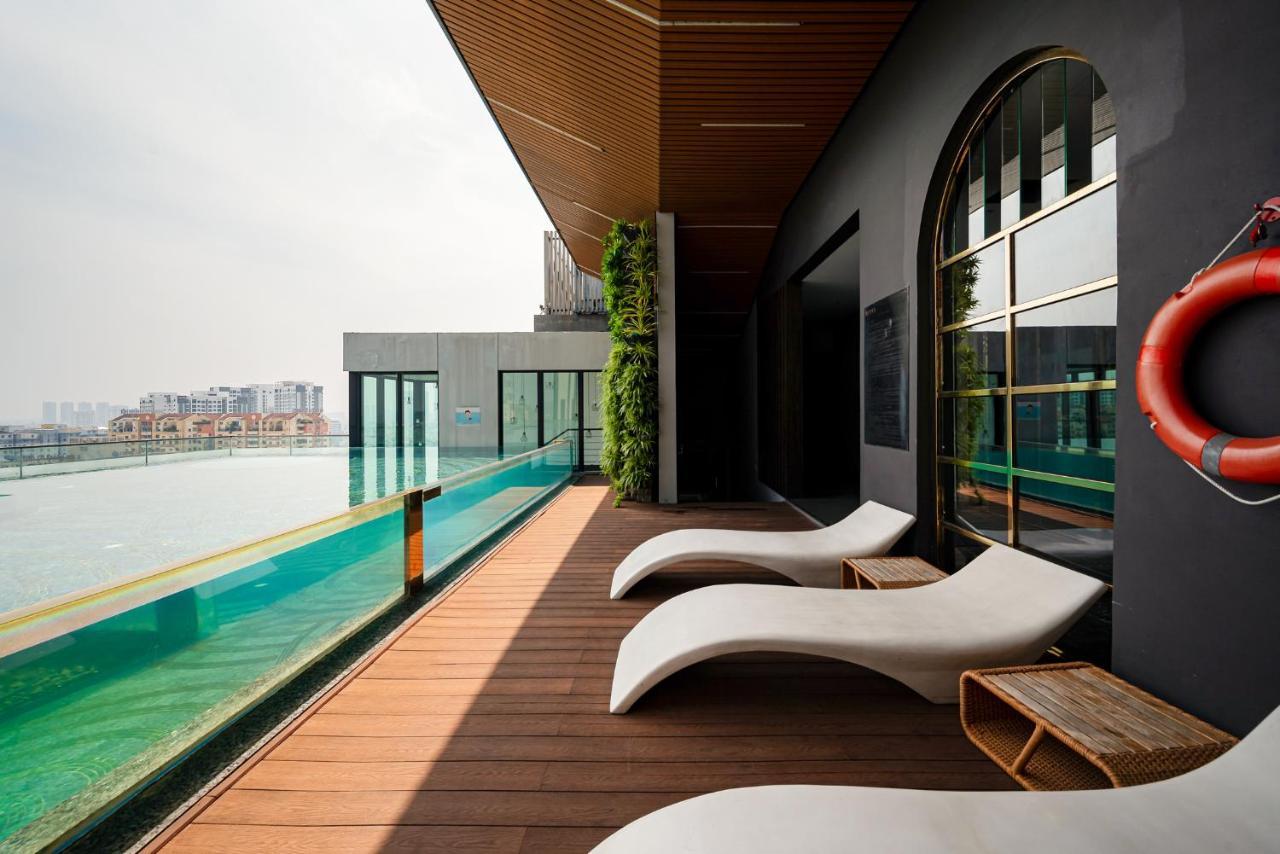 Luxury Retreat D1Mension Apartment โฮจิมินห์ซิตี้ ภายนอก รูปภาพ