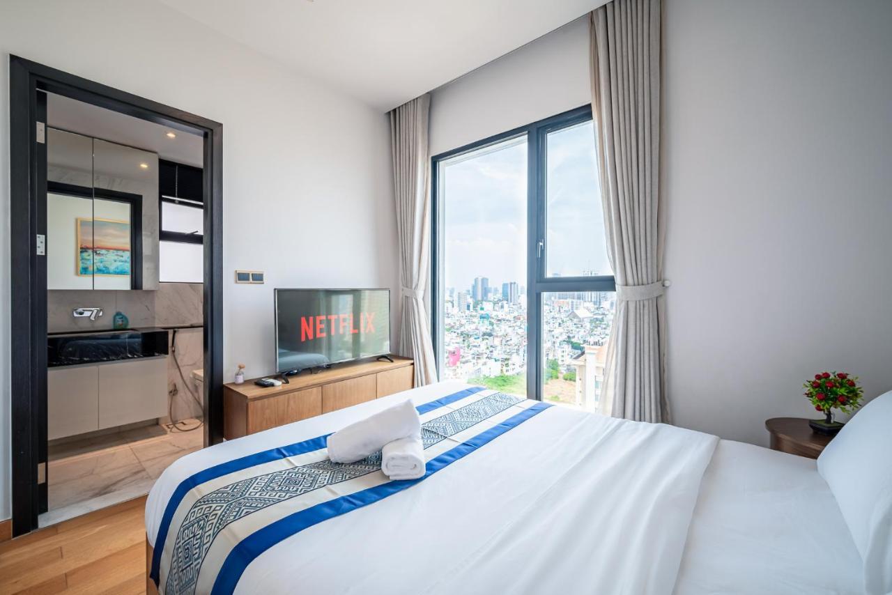 Luxury Retreat D1Mension Apartment โฮจิมินห์ซิตี้ ภายนอก รูปภาพ