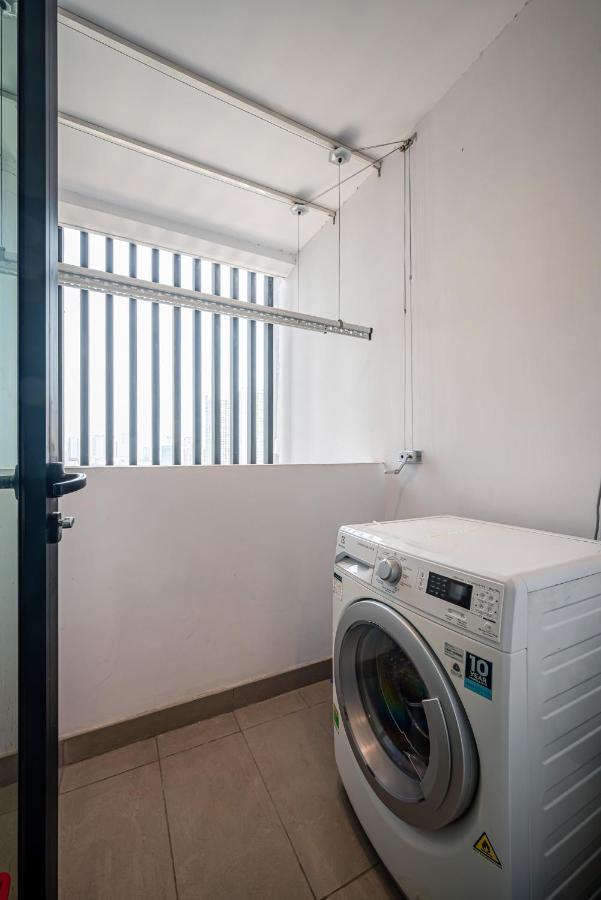 Luxury Retreat D1Mension Apartment โฮจิมินห์ซิตี้ ภายนอก รูปภาพ
